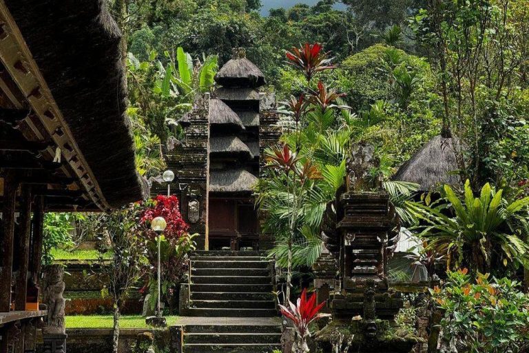 Wisata Religi dan Budaya ke Pura Luhur Batukaru Tabanan Bali
